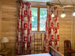 Grange rénovée, Pyrénées Ariégeoises, Gîte haute Ariège