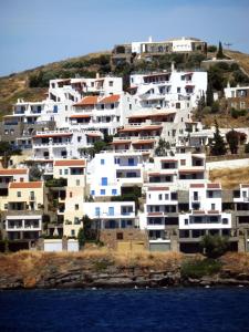 Meltemi Kea Greece