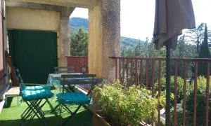 appartement climatisé avec terrasse au coeur de Nyons - Châteauneuf-de-Bordette
