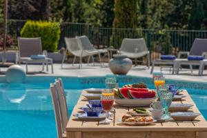 Garbis Villas & Apartments