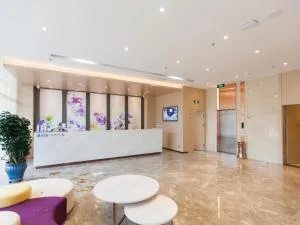 Lavande Hotel (Chengde Mountain Resort Waiba Temple Branch) - 鹰手营子