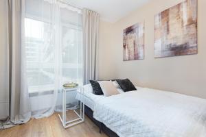 Mokotow Business Center Apartments by Noclegi Renters