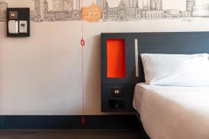 Double Room - Disability Access room in easyHotel Birmingham