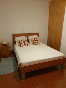 Casa Dos Santos Alojamento - Guest House