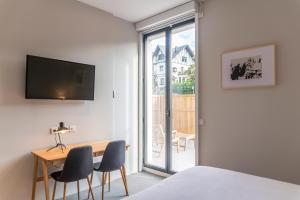 King Room with Balcony and Garden Views room in Bidaia Boutique Hotel
