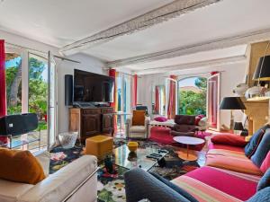 villa in Martigues with sea beach