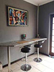 Gluckman Drive Guesthouse