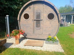 Szary Domek 1 jacuzzi komienk sauna klimatyzacja jezioro