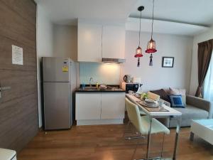 Stay Nimmanhemin Center with Rooftop Pool 309NM