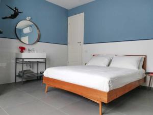 Casa Sebina - your design home on the lake - 3 bathrooms 3 bedrooms