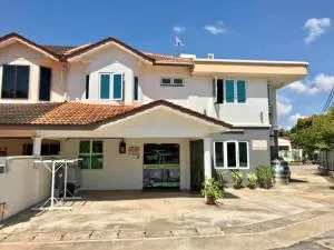 Summer Green Lodge - Kampong Alor Akar