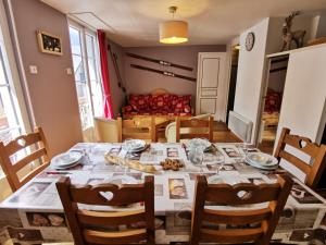 Duplex spacieux avec vue montagne au cœur de Cauterets, 6 à 8 pers, 3 chambres, 2 SDB