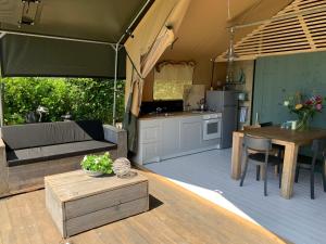Glamping aan de Plas