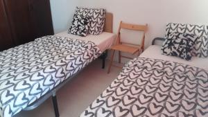 Single Room room in Comfortable Twin Sharing Furnished Room In Lisbon with Wifi and Ac