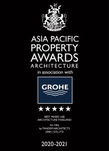 The Quarter Ari by UHG