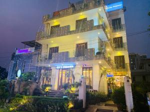 Hotel City Premier - Golf Course Road ,Gurgaon