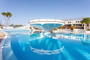Parque Don José with heated pool and wifi