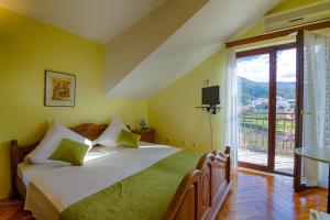 Double Room with Balcony room in Bed & Breakfast Senator
