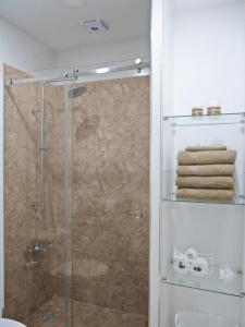 Home for Travellers ll