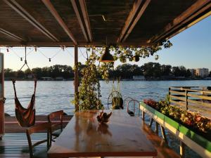 En ChillAda River house