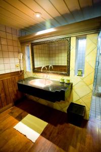 Montien House - SHA Plus