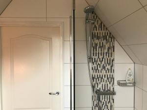 T’ Hogeland Ainrom