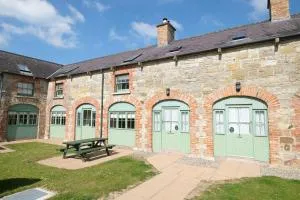 Belle Isle Castle and Cottages - Inishmore