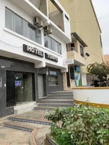 Hotel Tumpis - Tambo Sasanama