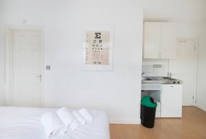 Tooting Broadway Studios & Rooms by PrimeCityHosts