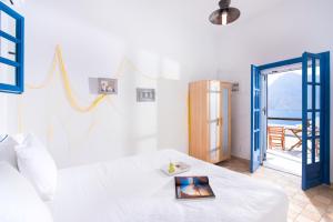 The Villa at Kastelli Bay, Luxury Waterfront Villa