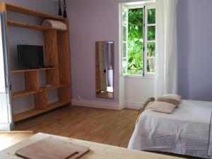 Maisons d'hotes STUDIO INDEPENDANT DANS FERME 18eme : photos des chambres