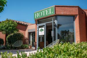 Hotels Hotel Le Patio Occitan-Cugnaux-Francazal-Toulouse Ouest : photos des chambres