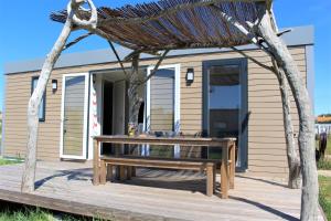 Lodges Camping Les Bois Flottes : photos des chambres