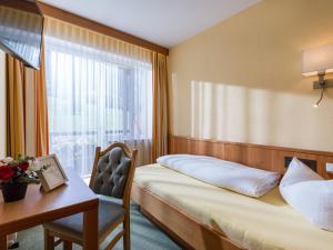 Single Room room in Harmony Hotel Harfenwirt