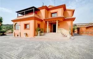 6 Bedroom Awesome Home In Estepona - Algatocín
