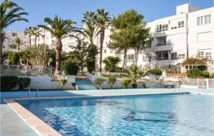 3 Bedroom Nice Apartment In Santa Pola - Tabarca