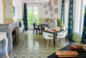 B&B / Chambres d'hotes Domaine Castell de Bles : photos des chambres