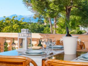 Villa Teix de Bonaire para 10, jardines y vista mar