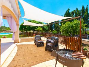 Villa Can Coll de Sencelles, Sa Vileta pool and views