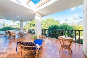 Villa Can Salom, villa for 8 at Mal Pas Beach