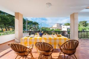 Villa Can Salom, villa for 8 at Mal Pas Beach