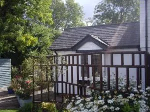 Wishing Well Garden Apartment - 奥尔弗里斯顿