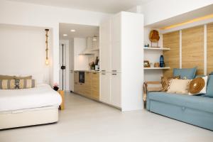 Sesimbra Beach House by Saudade