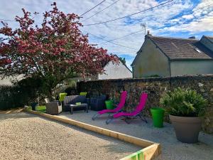 Maisons d'hotes La Belle Aventure Mosnes chambres d' hotes avec piscine et jacuzzi : photos des chambres