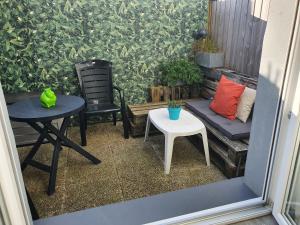 Notre bout du monde t1bis brest centre terrasse