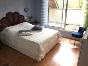 B&B / Chambres d'hotes Maison Chevreuse, chambre chez l'habitant : Chambre Double avec Balcon