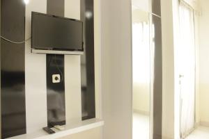 Comfortable Studio Room Apartment at Stanford Jatinangor By Travelio