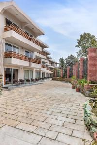 Club Mahindra Kanatal