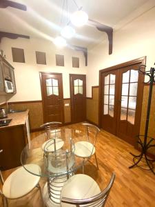 Квартира подобово в центрі на вулиці Проспект Свободи 7