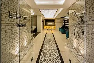 爱斯酒店 - Geyre